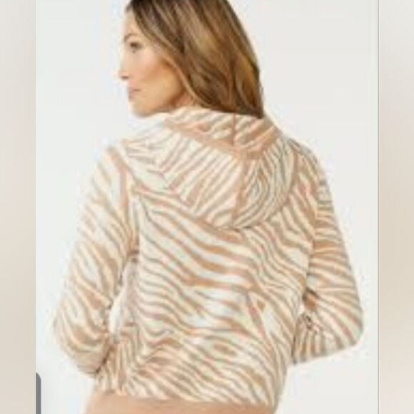 Sofia Vergara Zebra Print 2-Piece Lounge Set - Picture 6 of 16